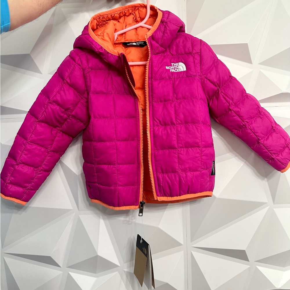 The North face toddler jacket (2T)